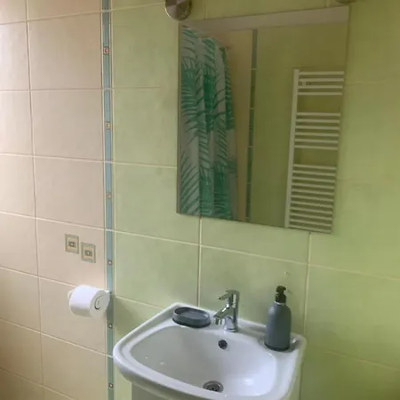 Gabor Aron Apartmán