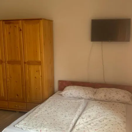 Gabor Aron Apartament *